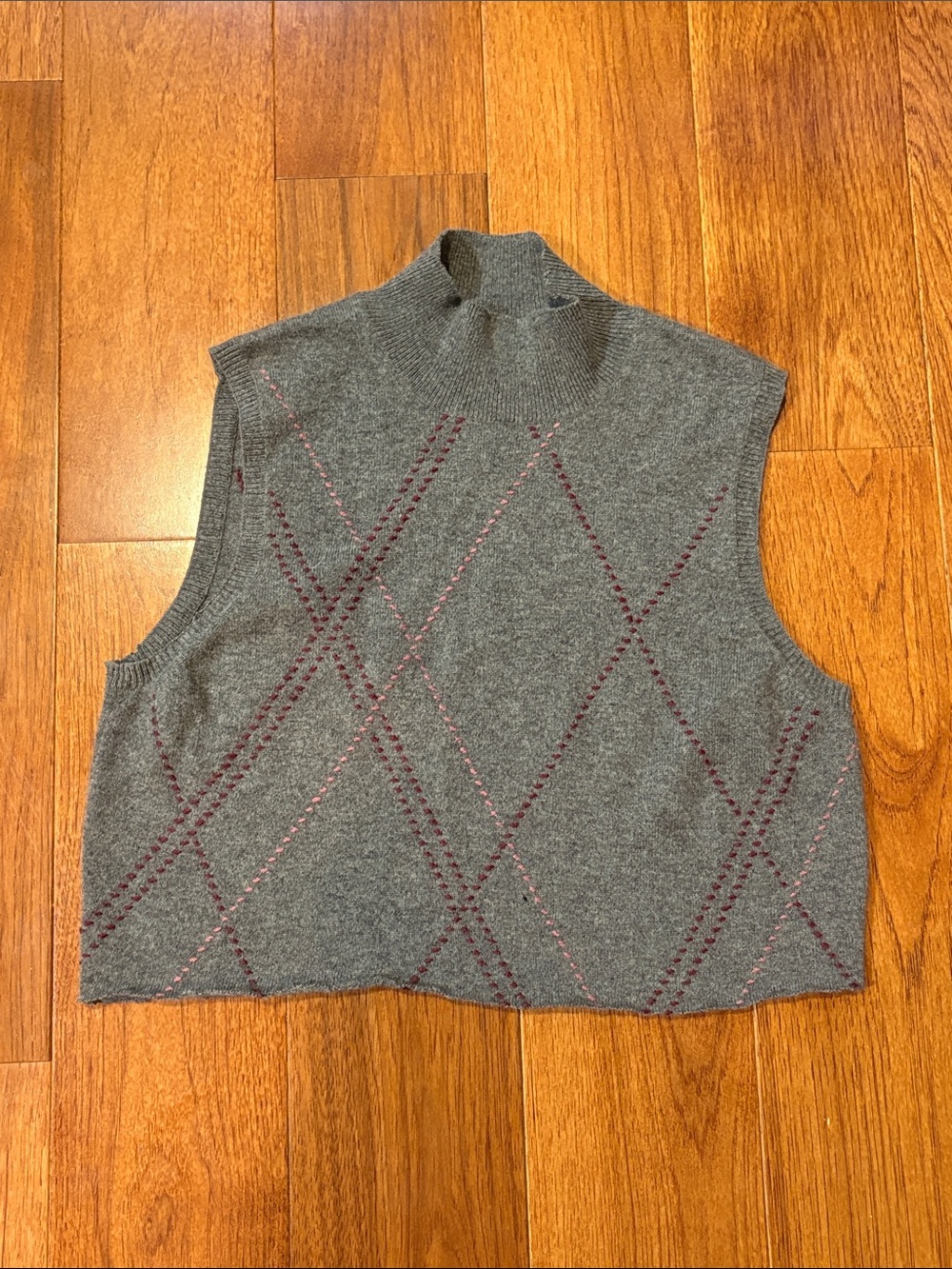 Ann Taylor Women’s Gray Diamond-Pattern Sleeveless Turtleneck Vest